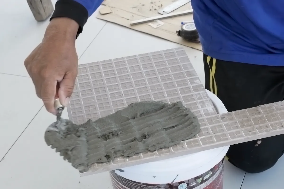 أفضل فني بلاط في جدة | تركيب سيراميك ورخام
