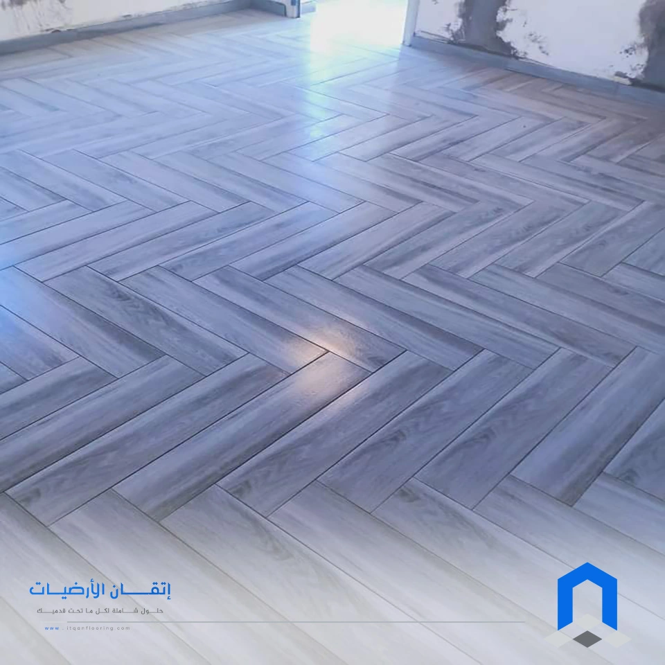 ارضيات باركيه رمادي بجدة