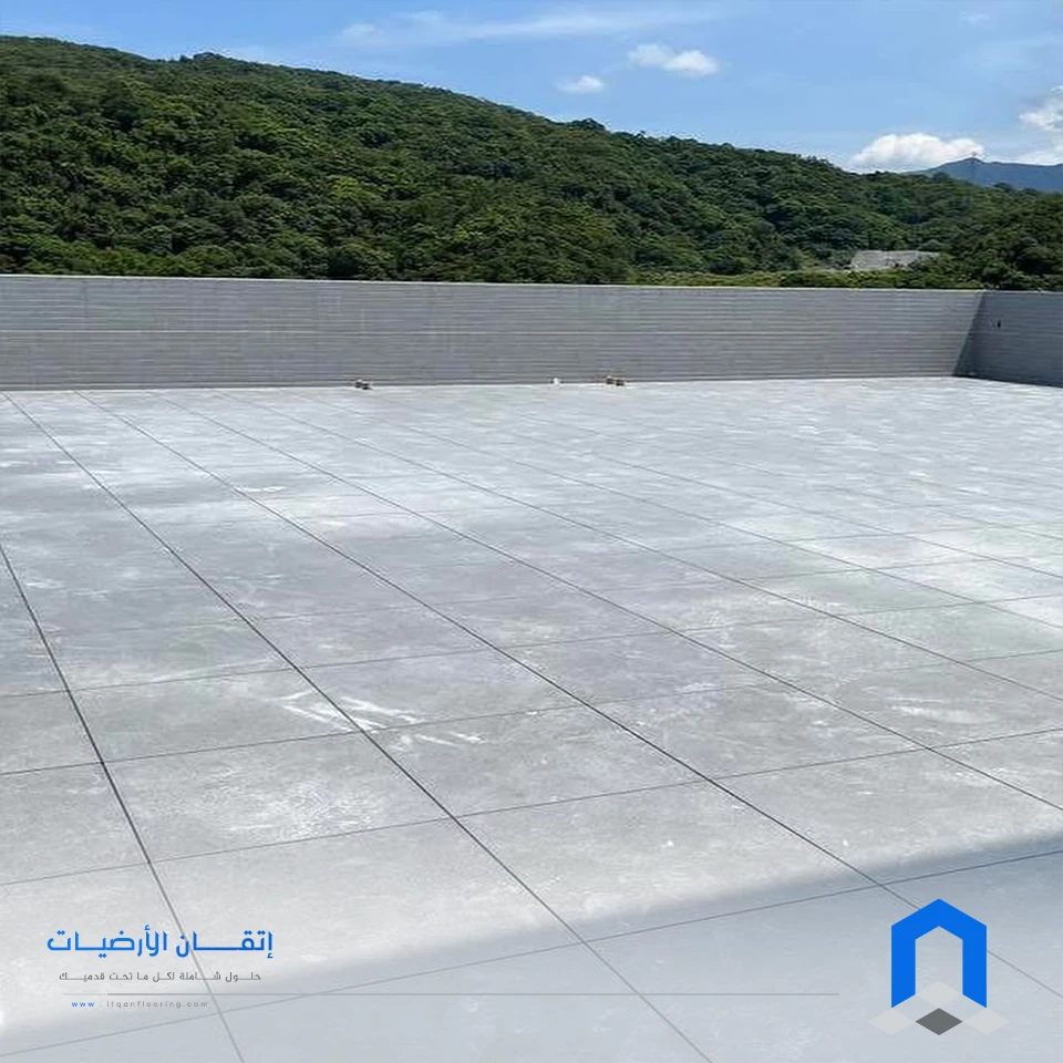 بلاط أسطح في مكة